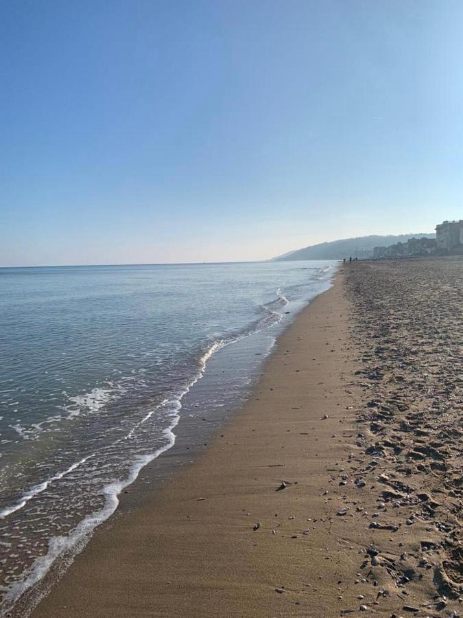 Soleil Levant Villers-sur-Mer Luaran gambar